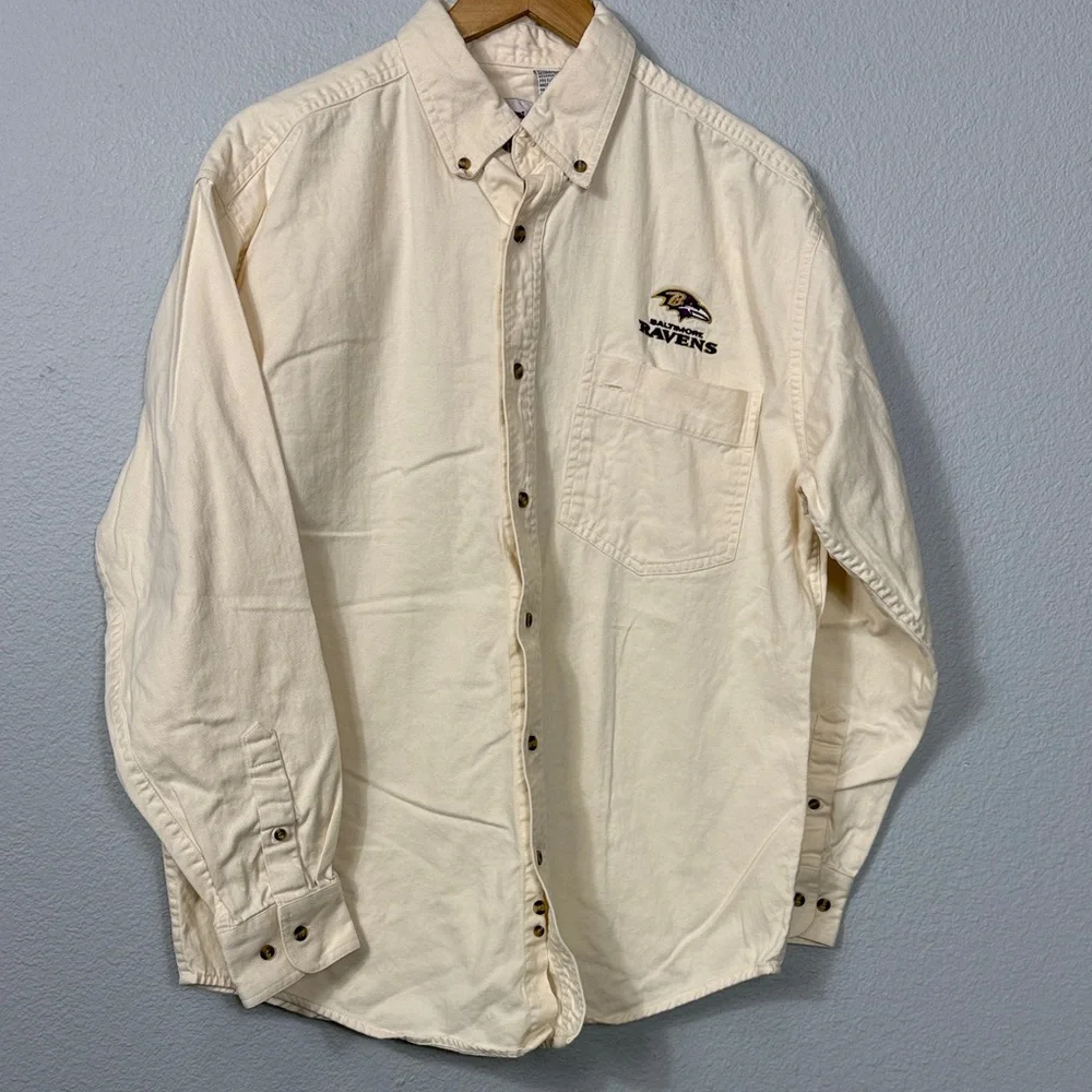 Vintage Baltimore Ravens Men's‎ Cream Button-Up Shirt